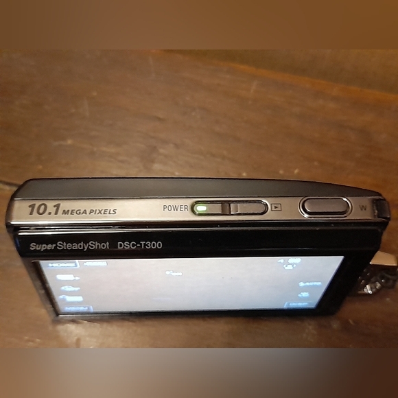 Sony Cybershot DSC-T300 10.1MP Digital Camera, Case, Battery, and Charger - Picture 14 of 16
